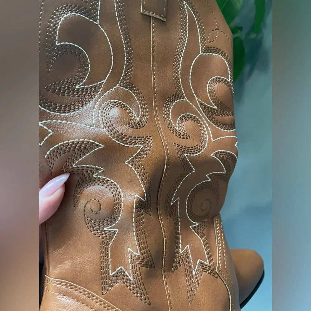 Brown cowboy boots embroidered heeled boots - Picture 4 of 6